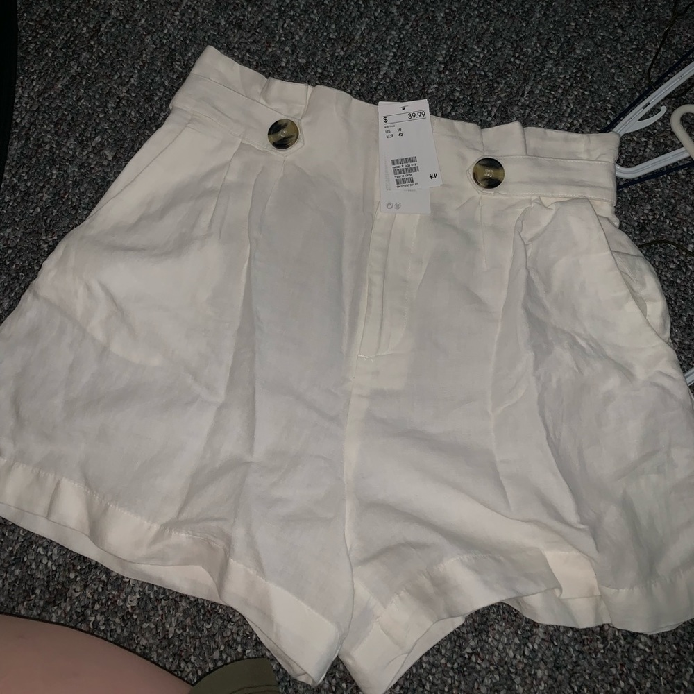 High wasted shorts